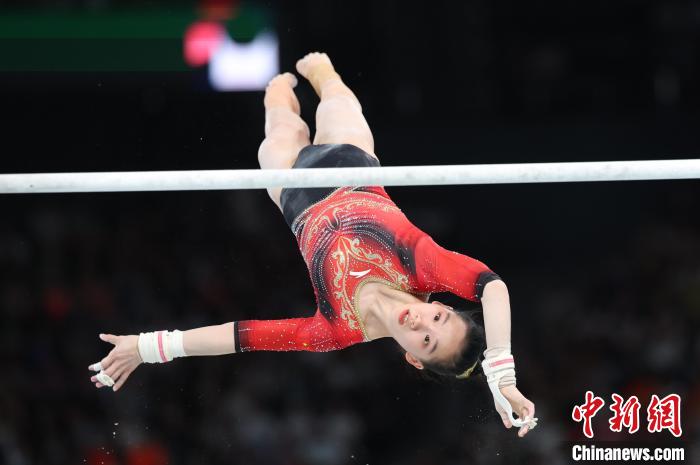 巴黎奥运体操小花欧钰珊的留憾与坚持：母亲说