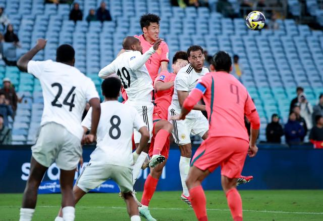 中国男足2-0完胜世界杯参赛队库拉索 邵佳一执教