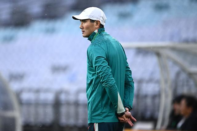 中国男足2-0完胜世界杯参赛队库拉索 邵佳一执教