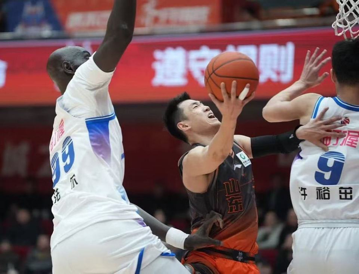 山东男篮客场迎战宁波队 战术调整成关键胜负手